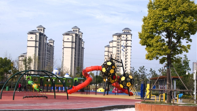 鐵路公園：昔日荒草地成今日城市“網紅”點